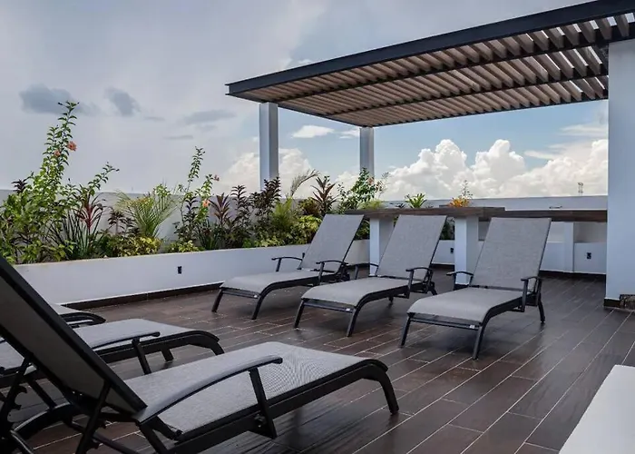 Fast Wifi/5 Min Beach/Private Parking