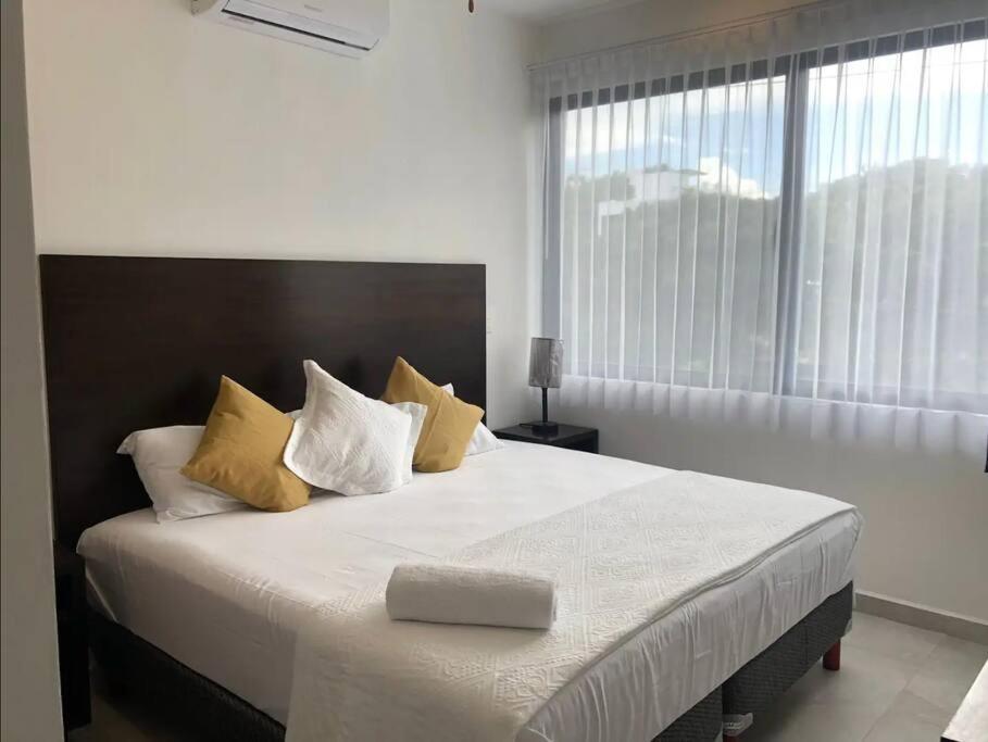 Apartamento Fast Wifi/5 Min Beach/private Parking *