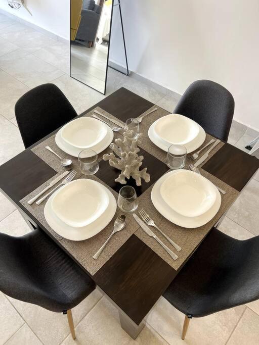 Apartamento Fast Wifi/5 Min Beach/private Parking